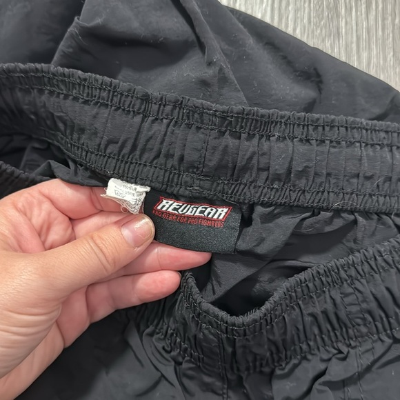 Revgear Black Pants w/ Strips Muay Thai Jui Jitsu Combat Warm Up Pants Size XS - Picture 6 of 7